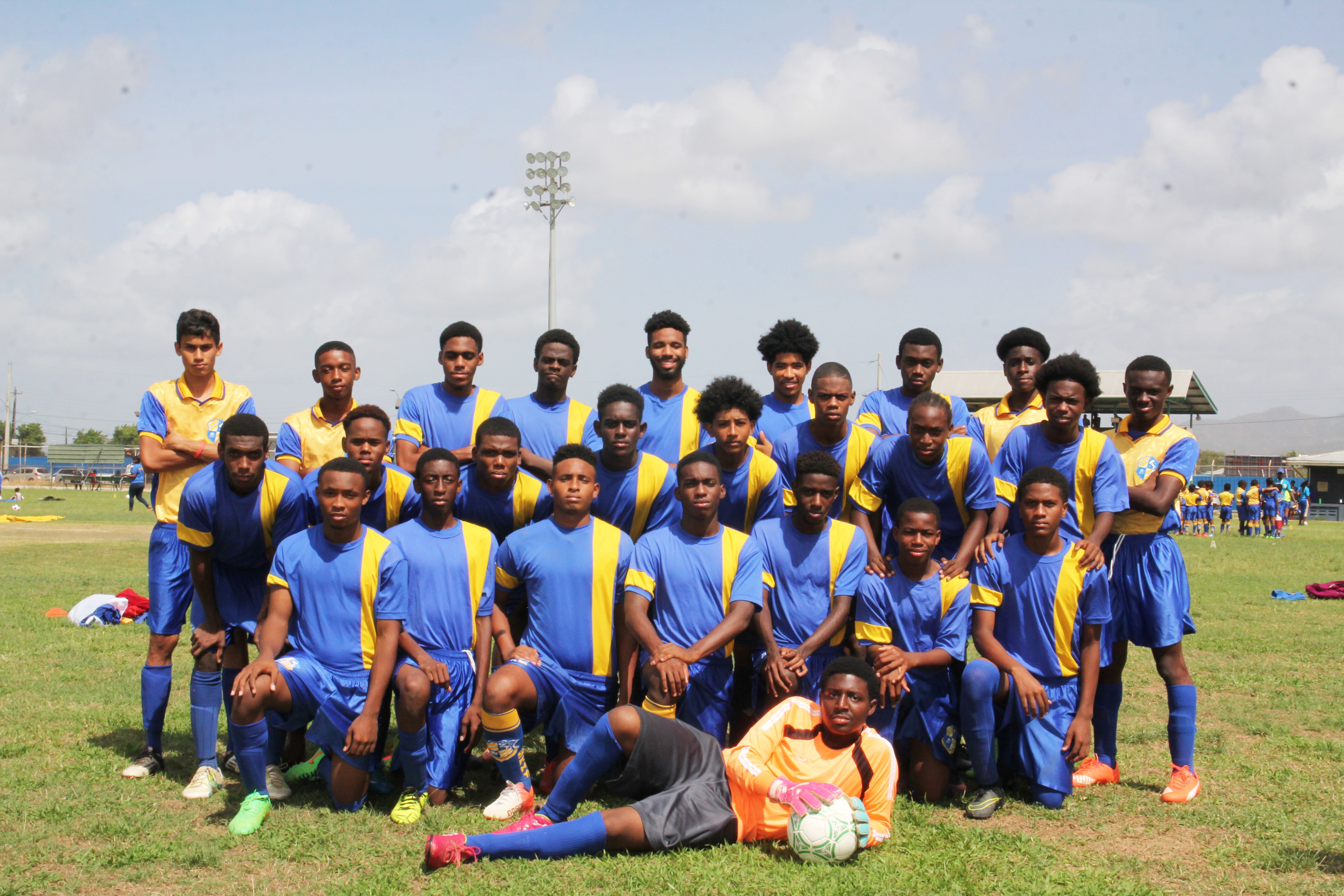 u17